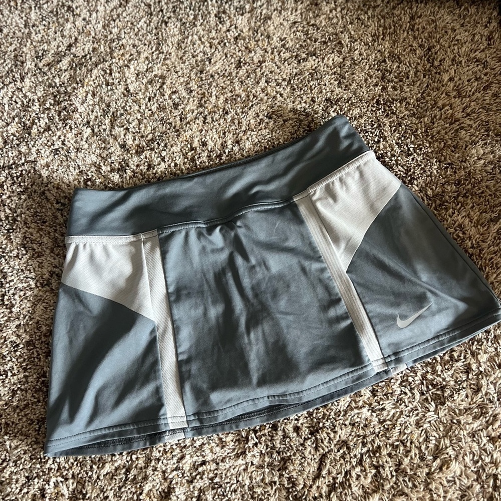 Nike Gray and White Skater Mini Skirt Athletic Style